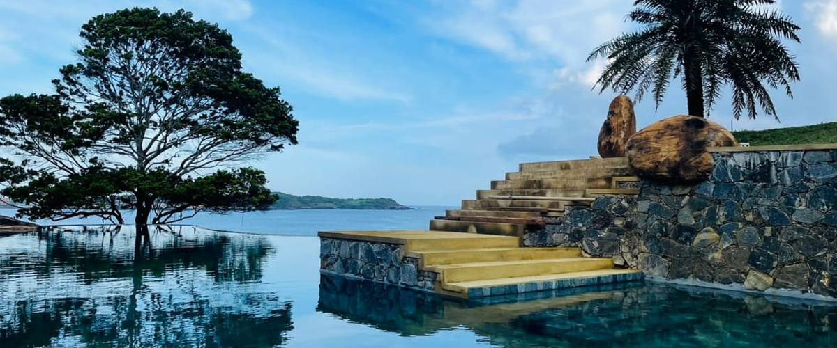 Vacation Rental Stunning elevated beach front villa
