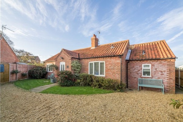 Hideaway Burnham Market Love Cottages