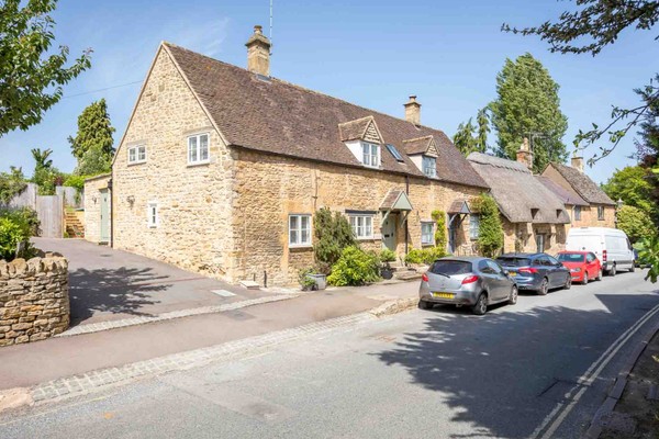 East Leaze Chipping Campden Love Cottages
