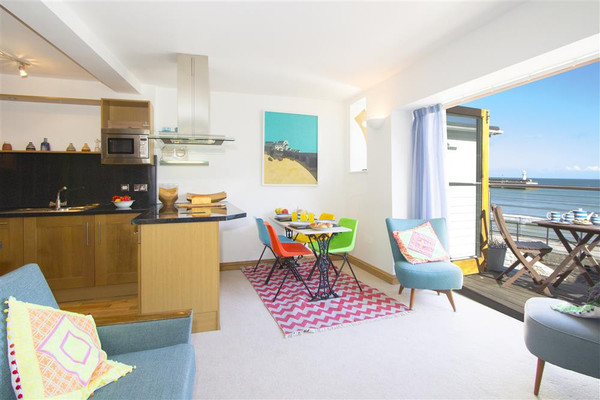 Pebbles 8a St Andrews Street St Ives Love Cottages