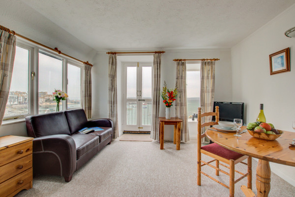 1 Copper Kettle Apartment St Ives Love Cottages