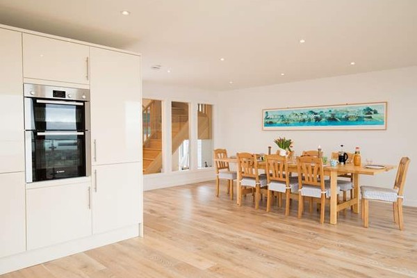 Sea Spray Seaview Love Cottages