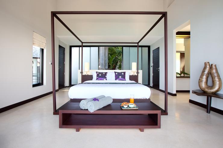 Master en-suite bedroom with stunning ocean views - perfect