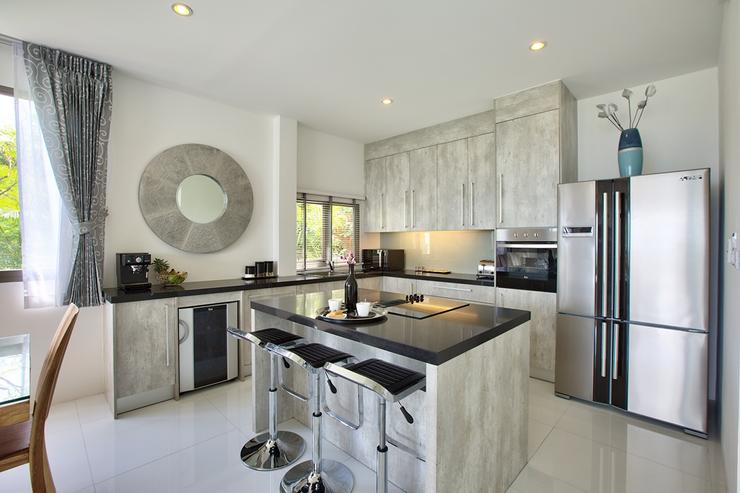 Stunning kitchen area with island and all the amenities you could wish for
