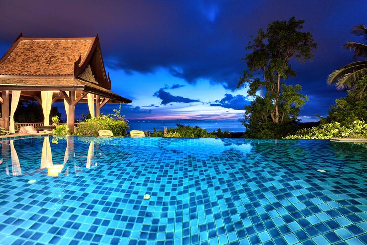 Villa Thai Teak at night - 5 bed luxury and very reasonably priced
