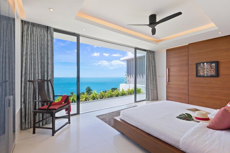 Villa Hanuman - A master bedroom in total harmony with the surroundings